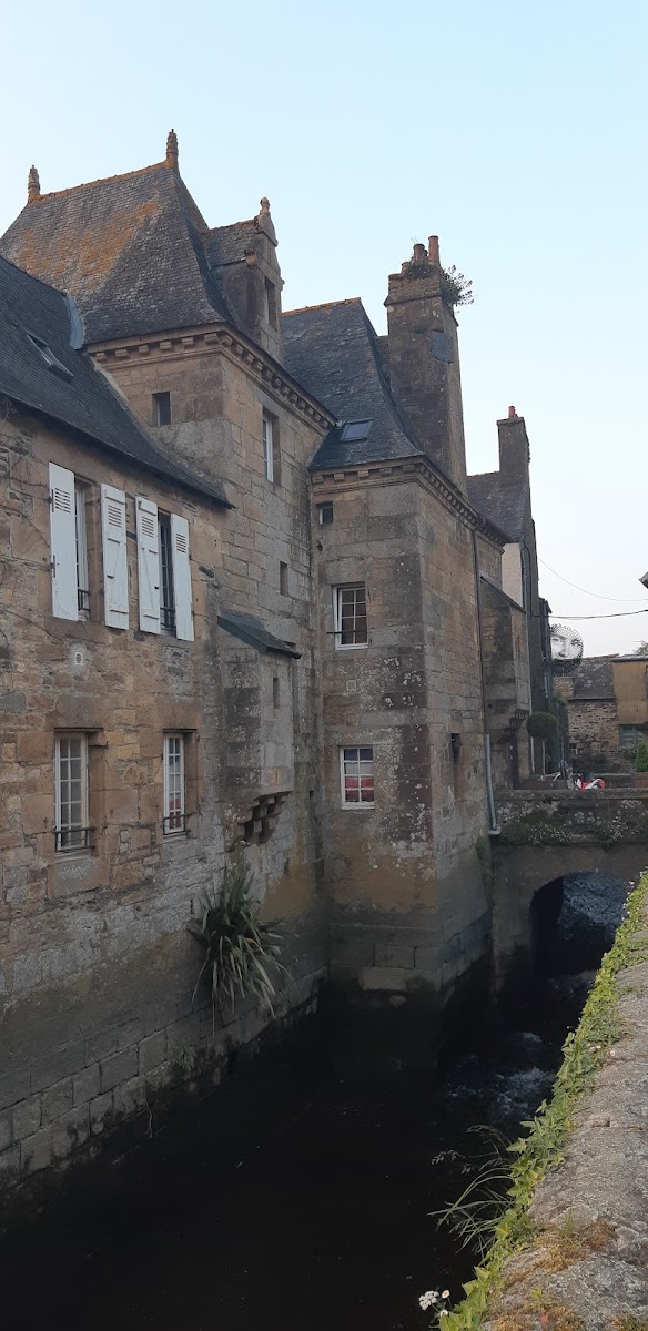 Les Quatre Pompes Photos 2